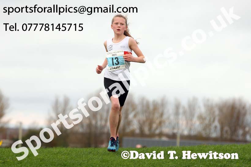 Girls under-13s, Sherman Cup and Davison Shield, Temple Park, South Shields. Photo:  David T. Hewitson/Sports for All Pics